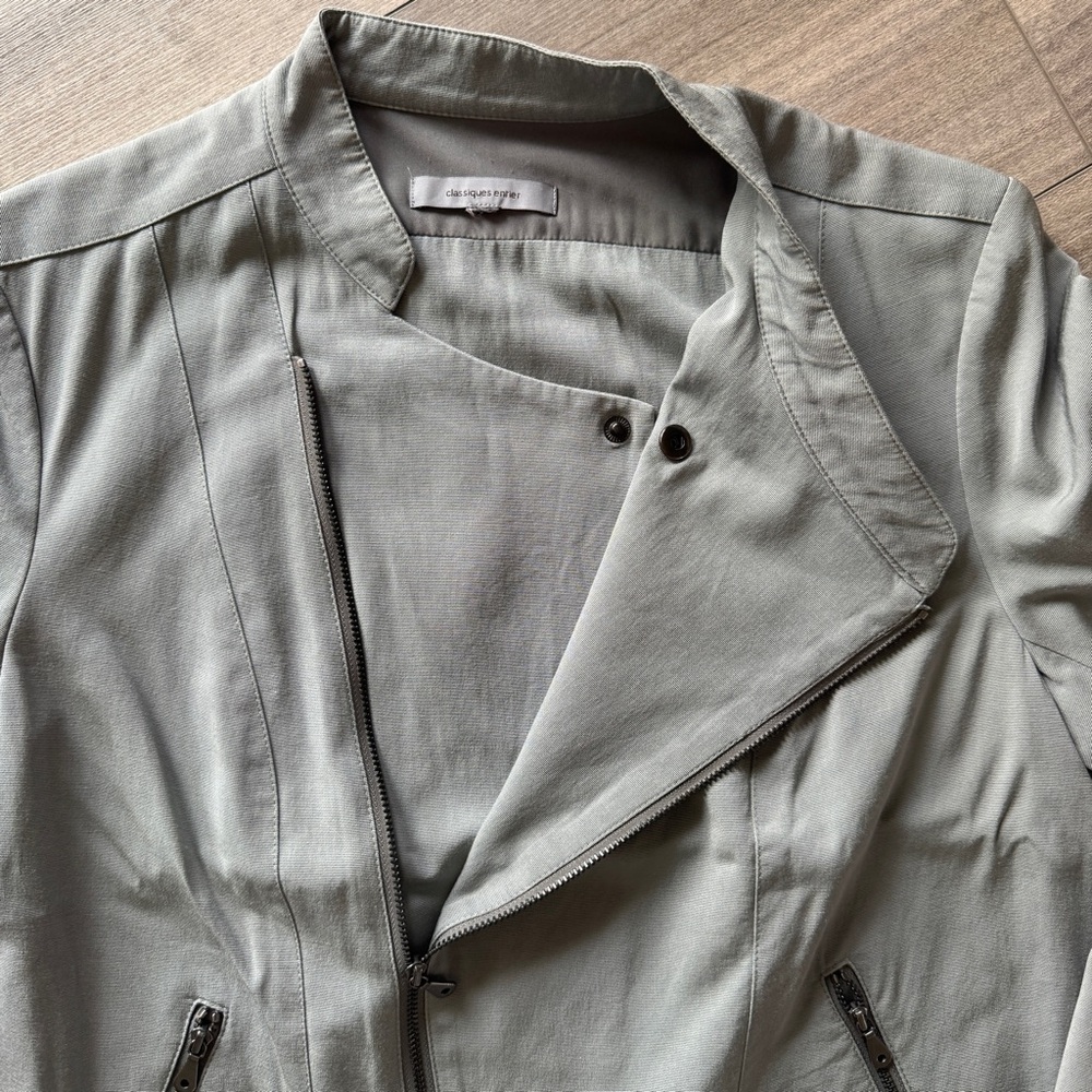 Women’s Jacket - Picture 2 of 2